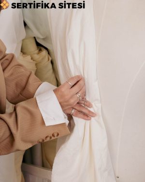 Drapaj Tekniğiyle Kadın Bluz Dikimi Sertifikası